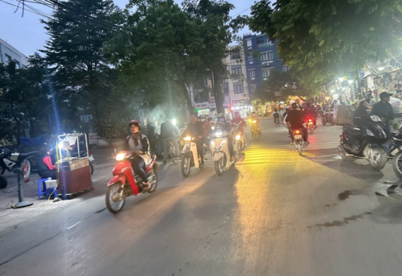 Nhà Gia Quất - Ngõ rộng nhất khu - 2 oto tránh - mặt tiền 4.1M